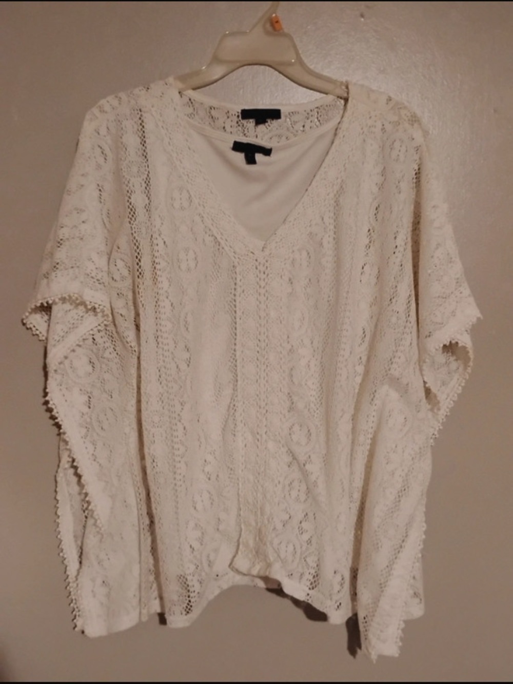 Signature Studio White Crochet Lace Top